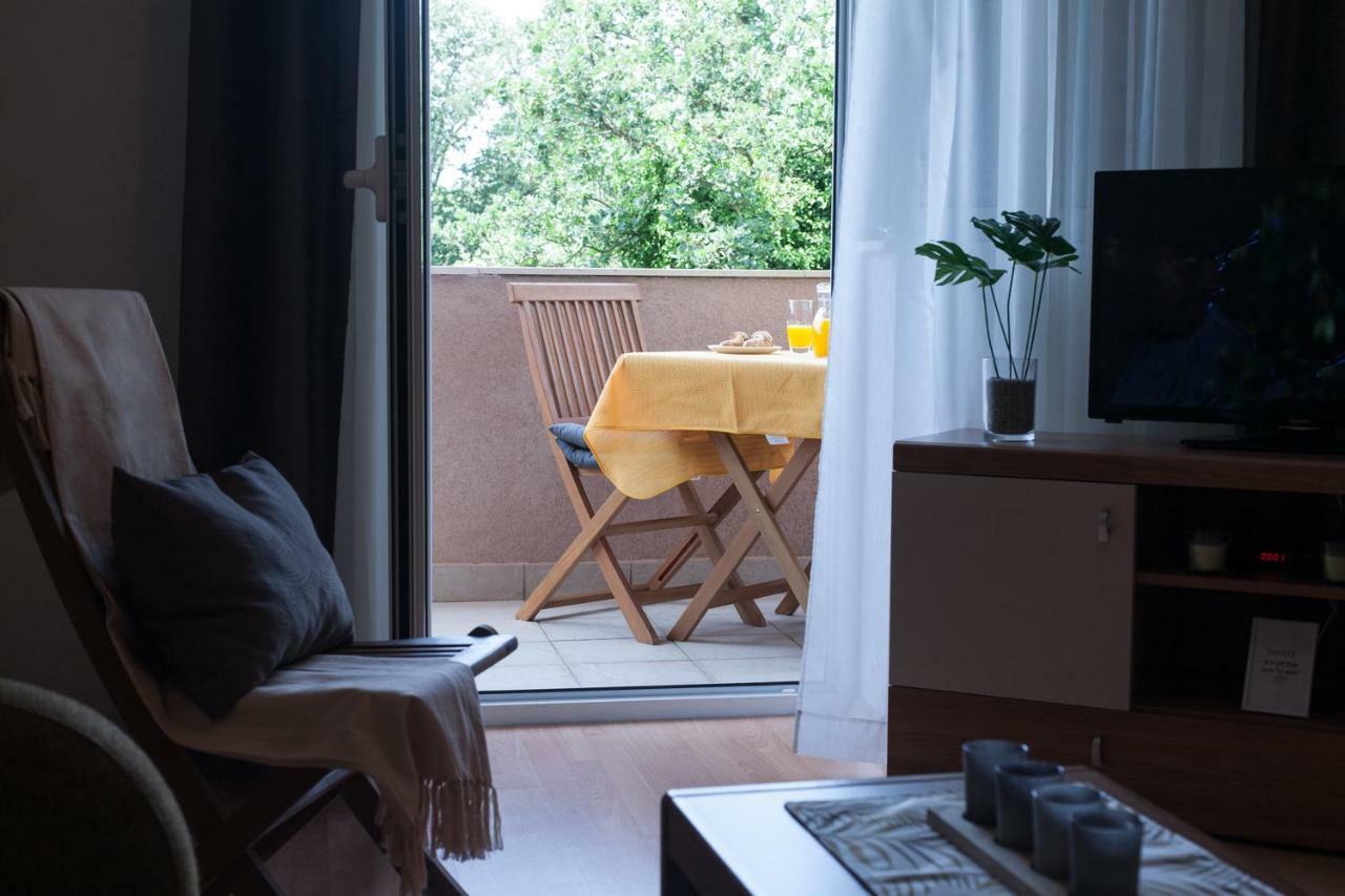 Apartment Helga Лижнян Экстерьер фото