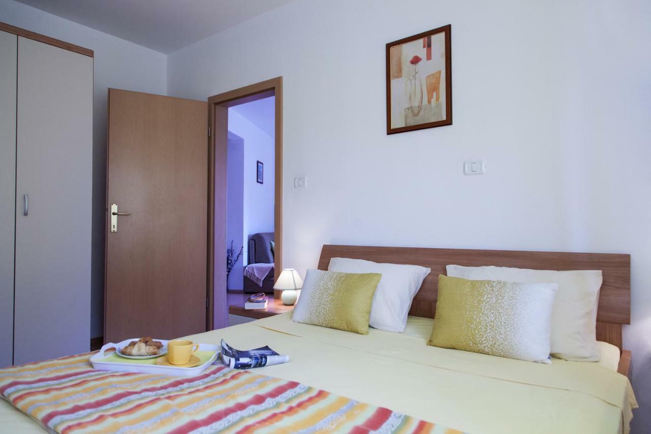 Apartment Helga Лижнян Экстерьер фото